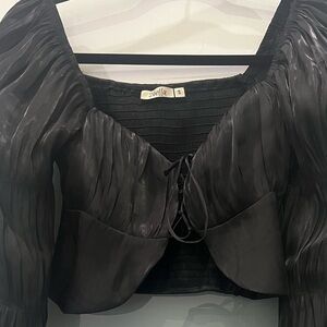 2BELLA Black Puff Sleeve Crop Top Size Small